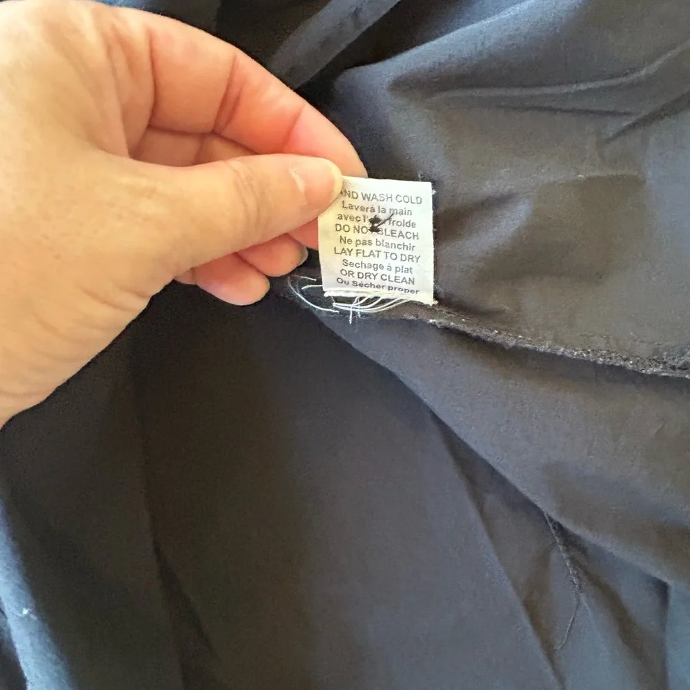 LA Made Women’s 100% Cotton Black Short Sleeve Smocked Top Size Medium - Picture 10 of 10